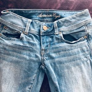 AMERICAN EAGLE 🦅 SLIM BOOT STYLE JEANS